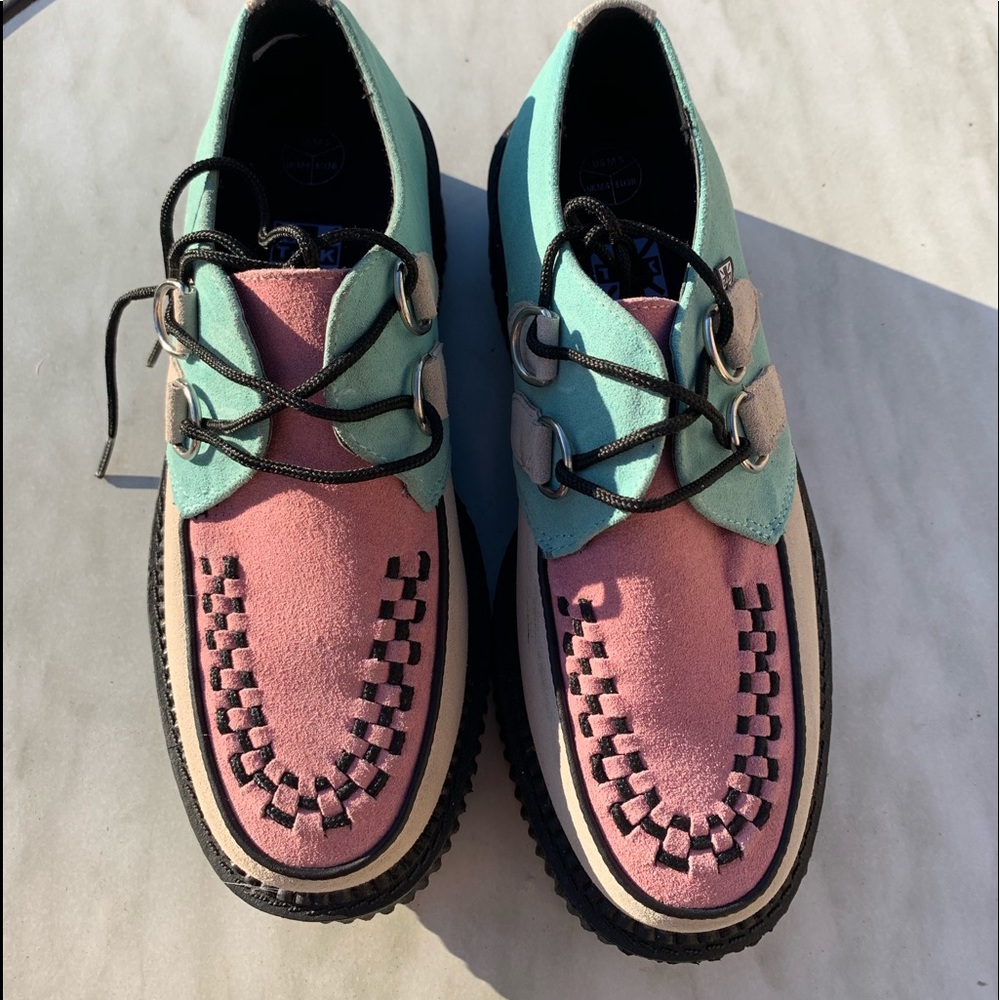 T.U.K pastel creepers 💙